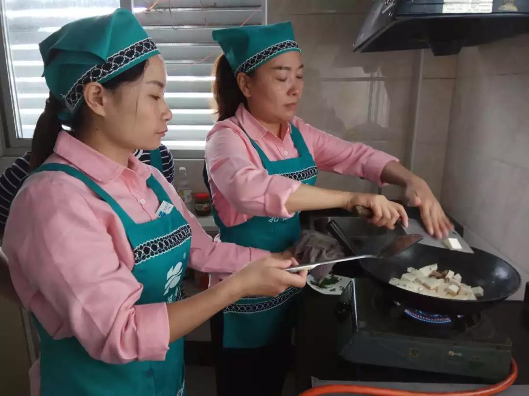 ��֪ͨ��8��20����ɩ��Ӗ(x��n)�_�n��������